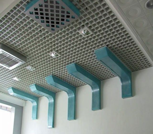Потолок-грильято и функциональные элементы