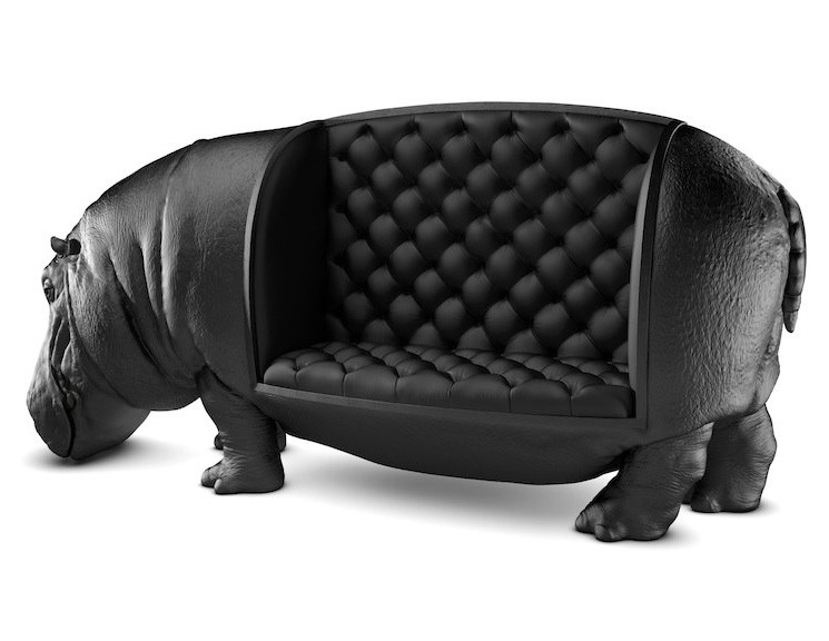 Черный диван в виде бегемота