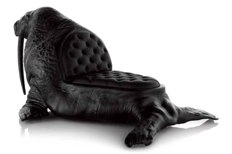 Кресло в виде моржа